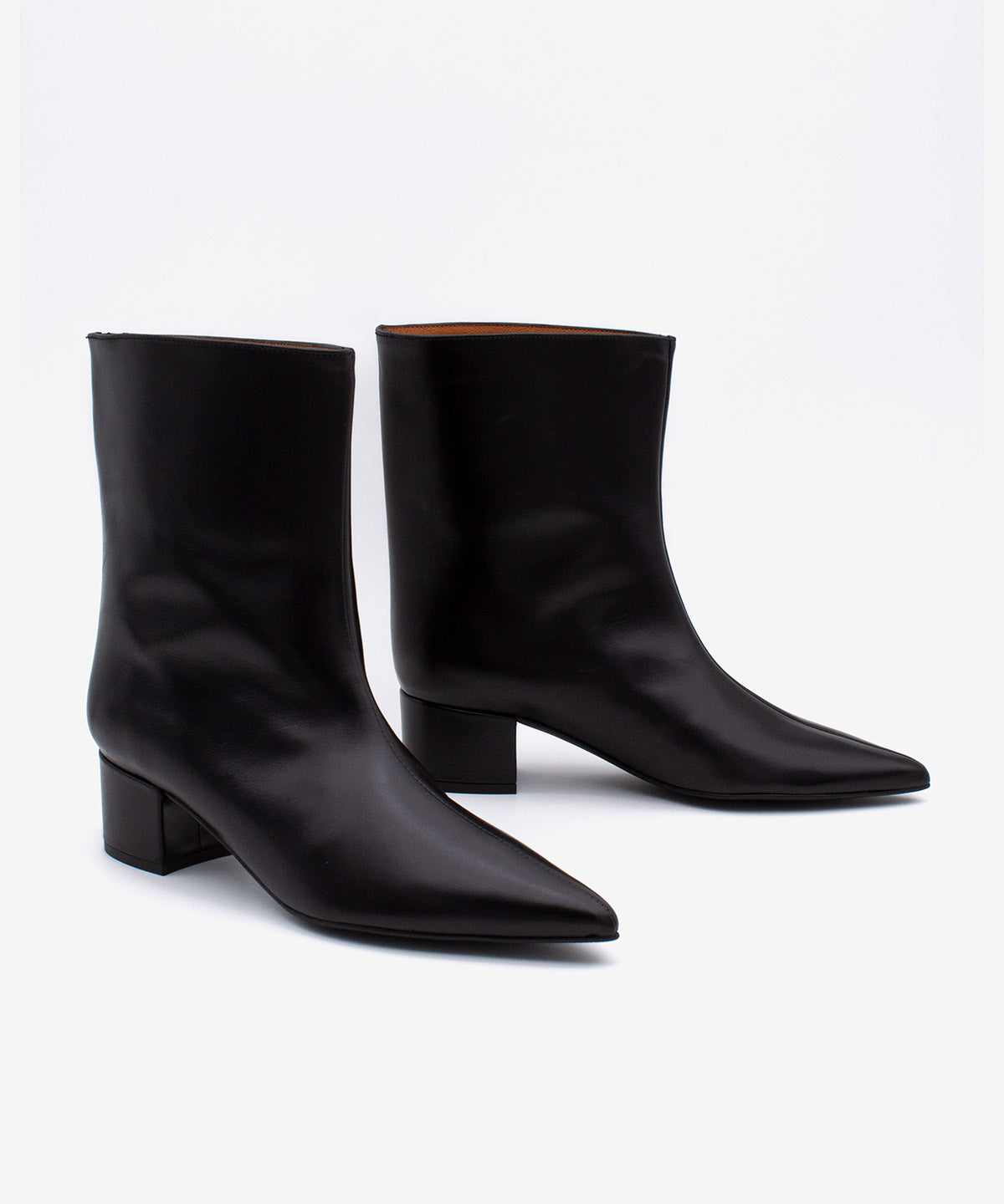 Botines básicos de mujer de tacón cómodo de estilo gaucho de piel lisa semibrillo, alana - Ángel Alarcón - Negro Negro-6