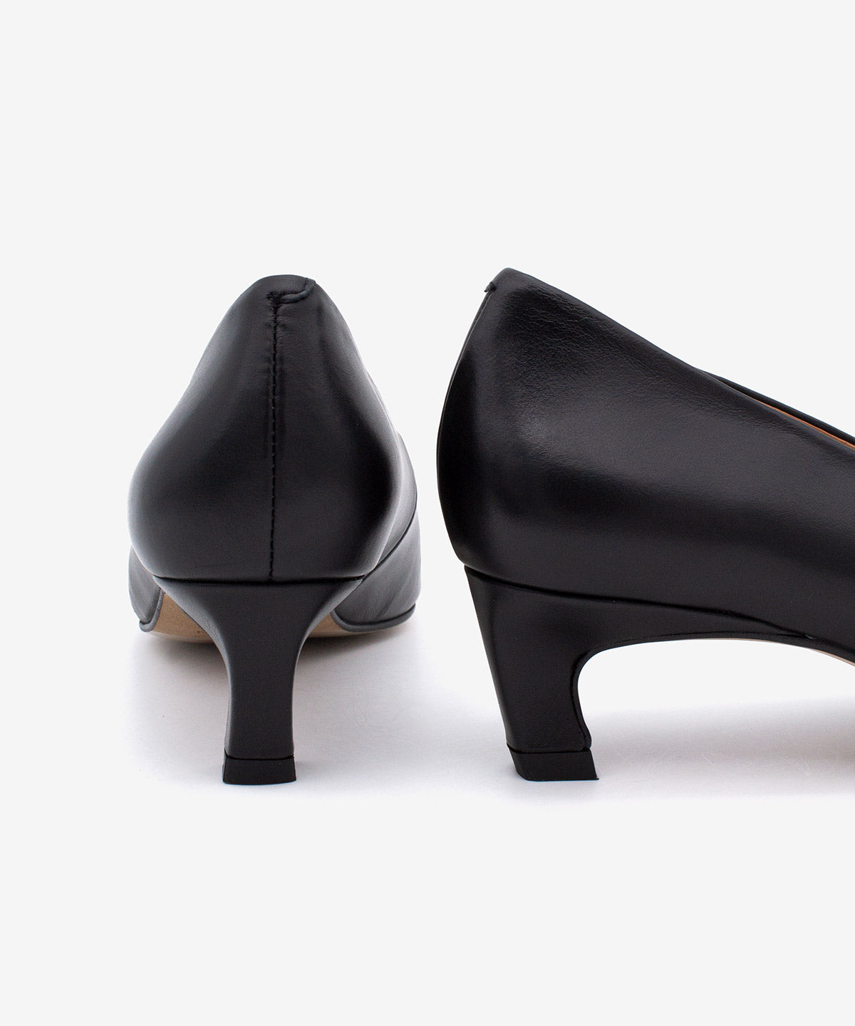 Zapatos de salón de mujer de tacón bajo cómodo de piel suave, amaris - Ángel Alarcón - Negro Negro-6