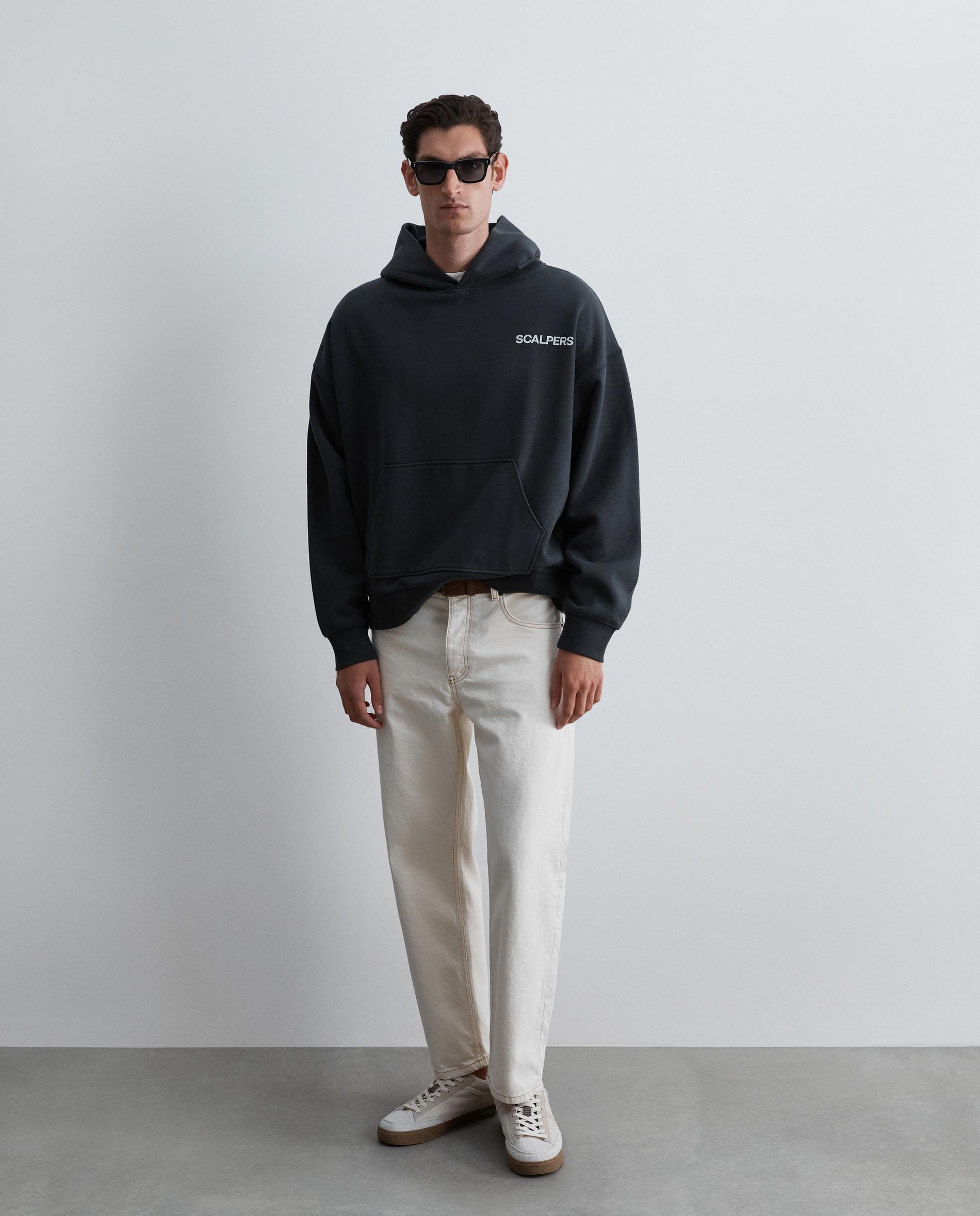 Imagen 3 de Sudadera con capucha de hombre con bolsillo canguro y letrero trasero - Scalpers - Antracita Antracita