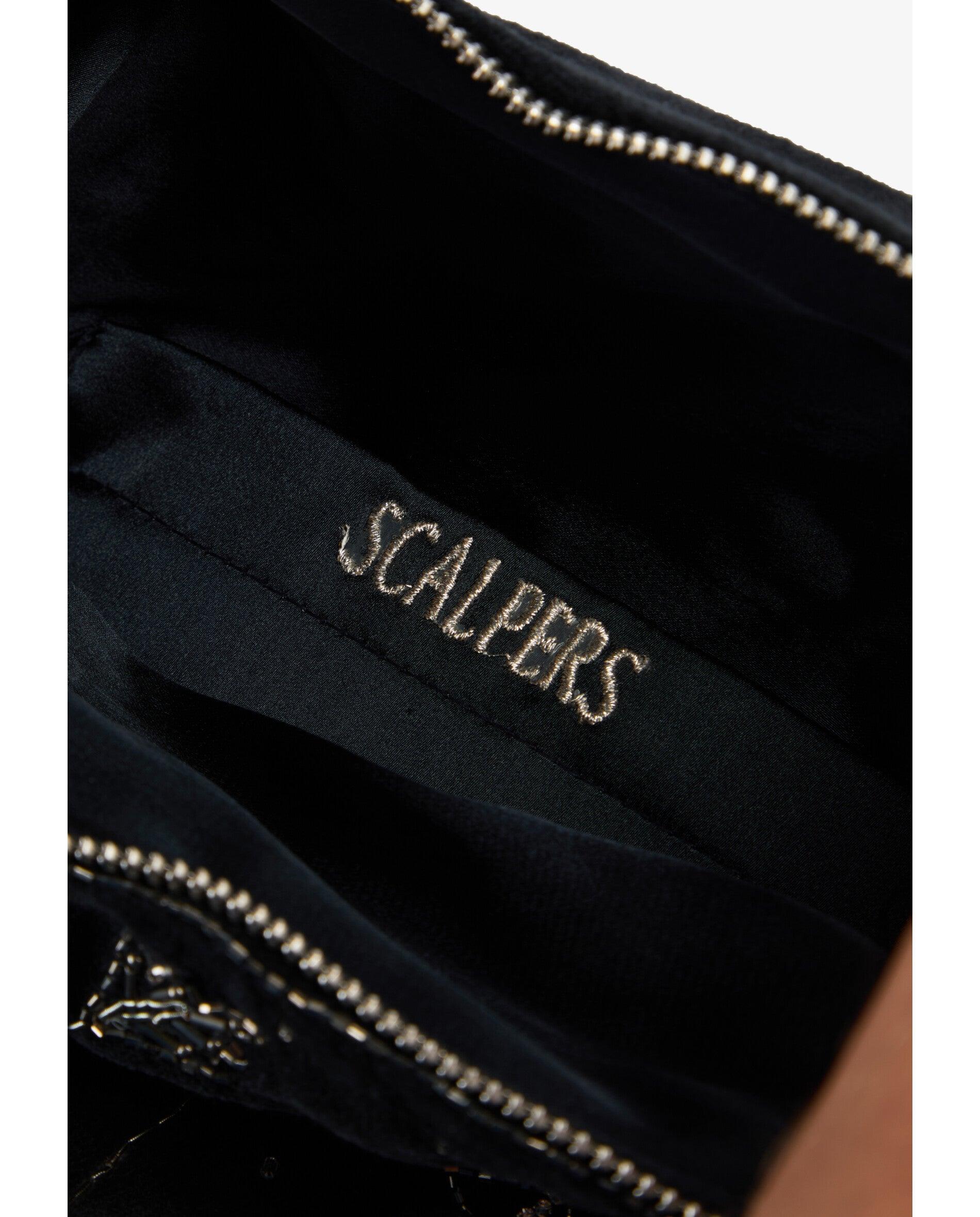 Imagen 8 de Bolso de hombro de terciopelo con detalles florales - Scalpers - Negro Negro