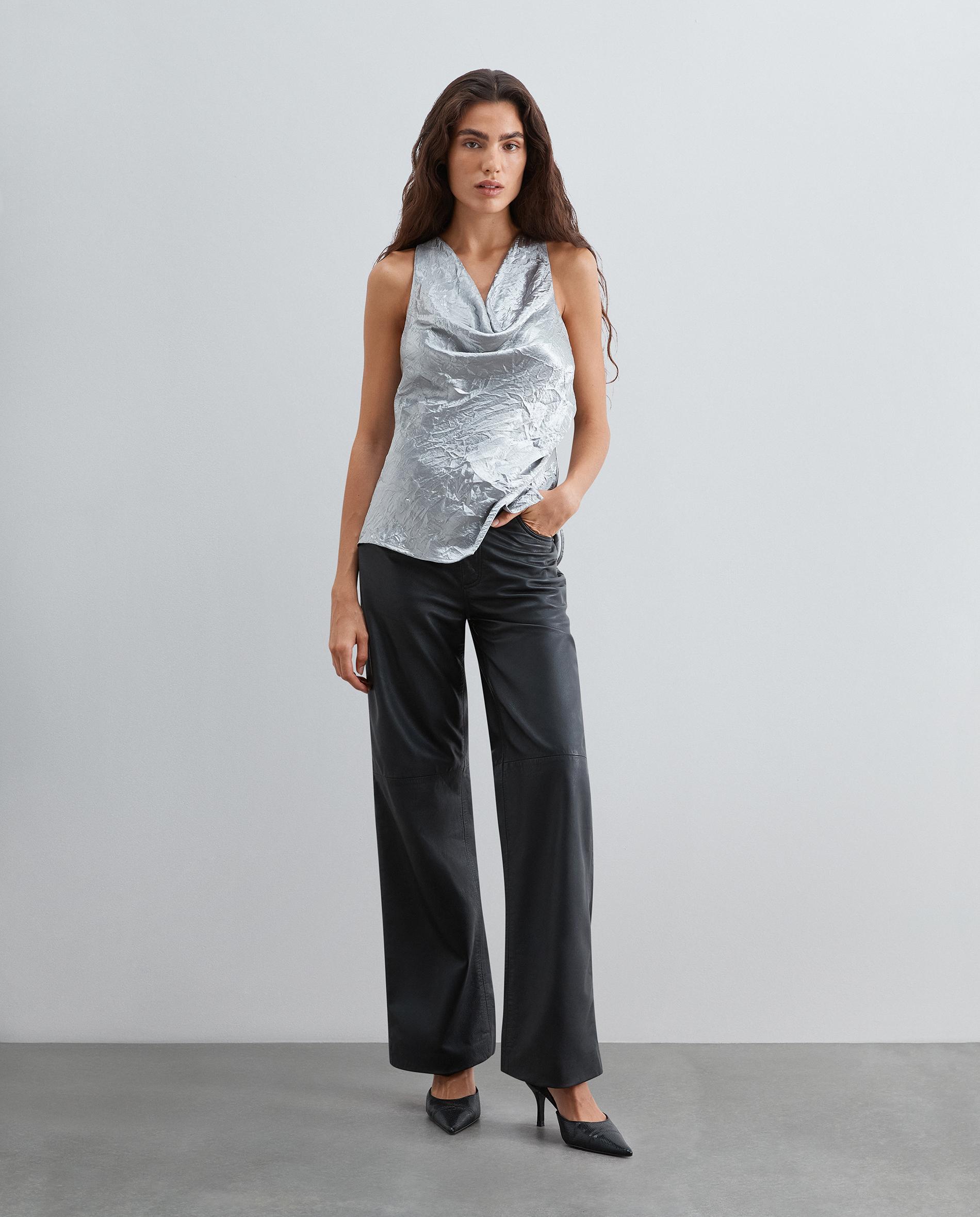 Imagen 2 de Top de mujer efecto metalizado con cuello drapeado - Scalpers - Plata Plata