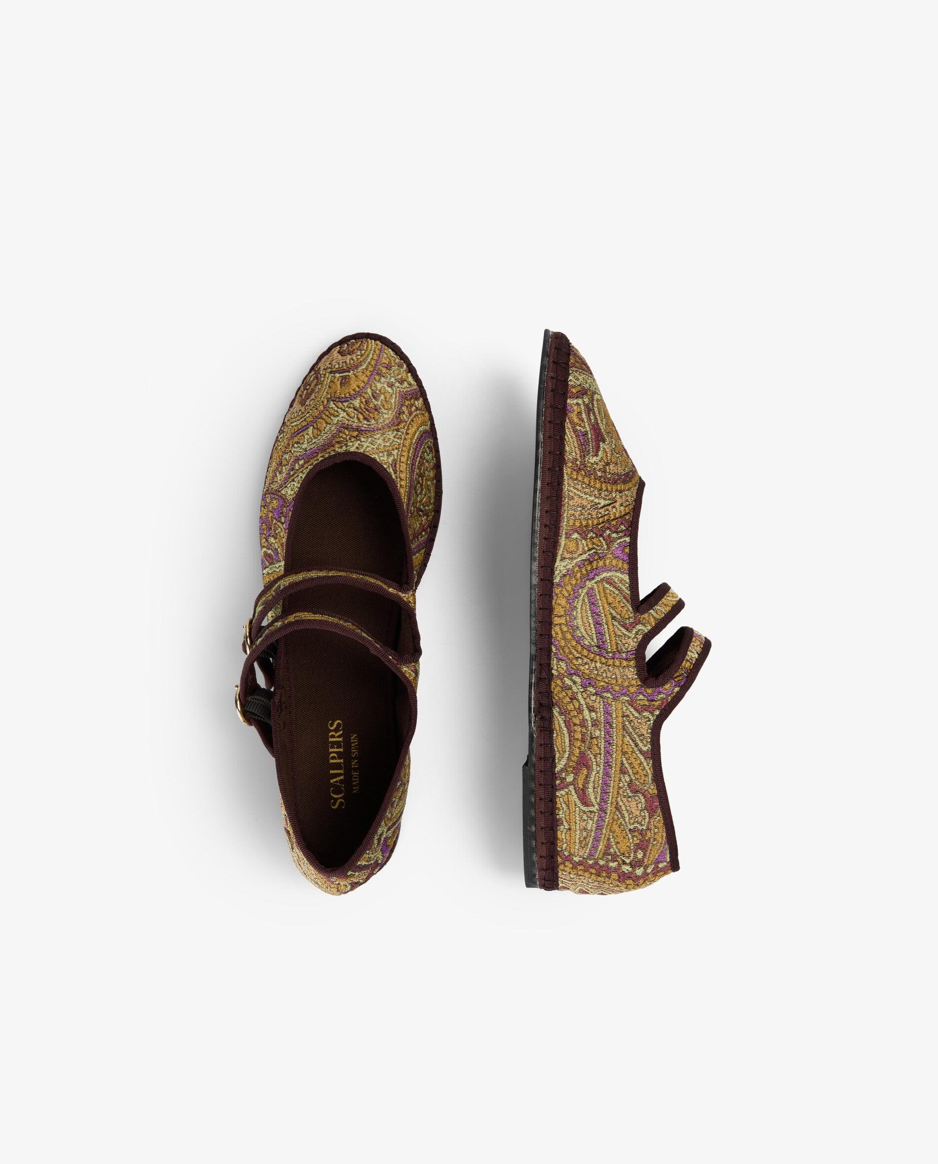 Imagen 8 de Merceditas de mujer con estampado paisley y doble hebilla - Scalpers - Multicolor Multicolor