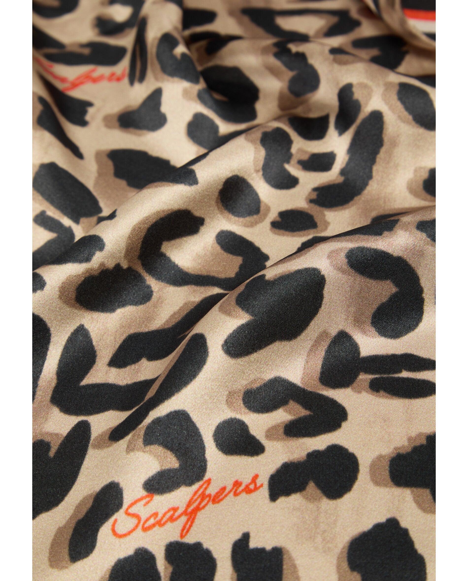 Pañuelo cuadrado de seda con estampado animal print - Scalpers - Multicolor Multicolor-4