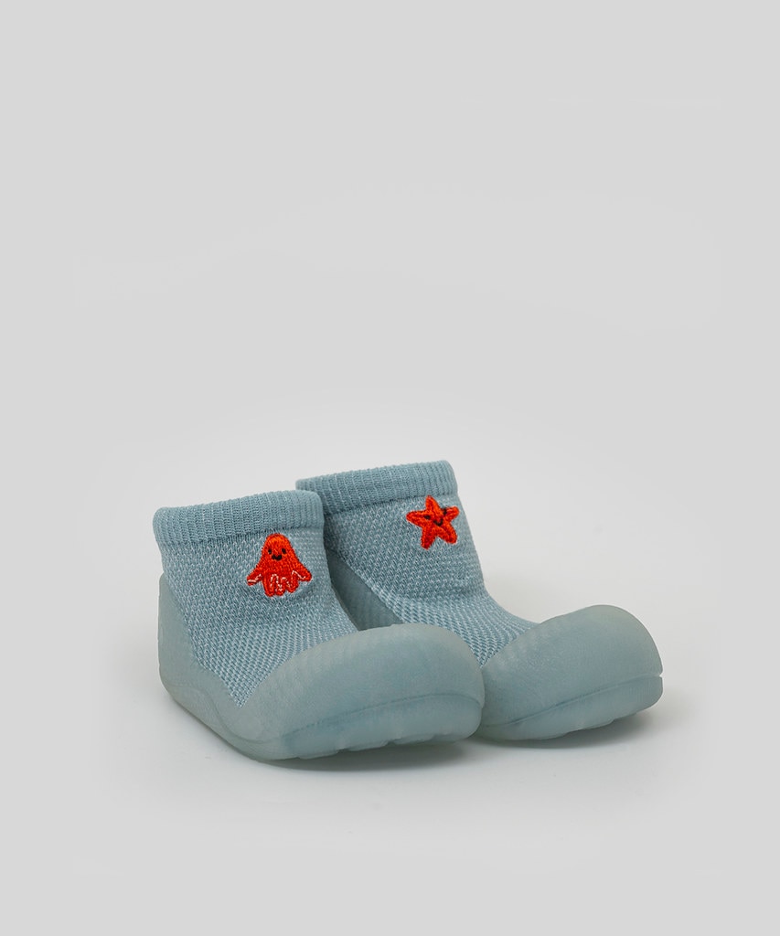 Patucos de bebé tejido nylon color azul con detalle bordado - Attipas - Azul claro Azul claro-3