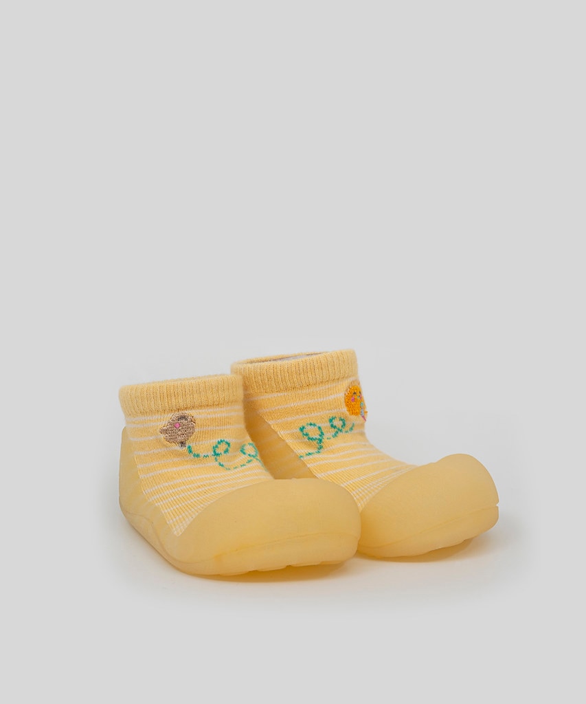 Patucos de bebé de bambú y algodón en color beige con detalle bordado - Attipas - Amarillo Amarillo-3