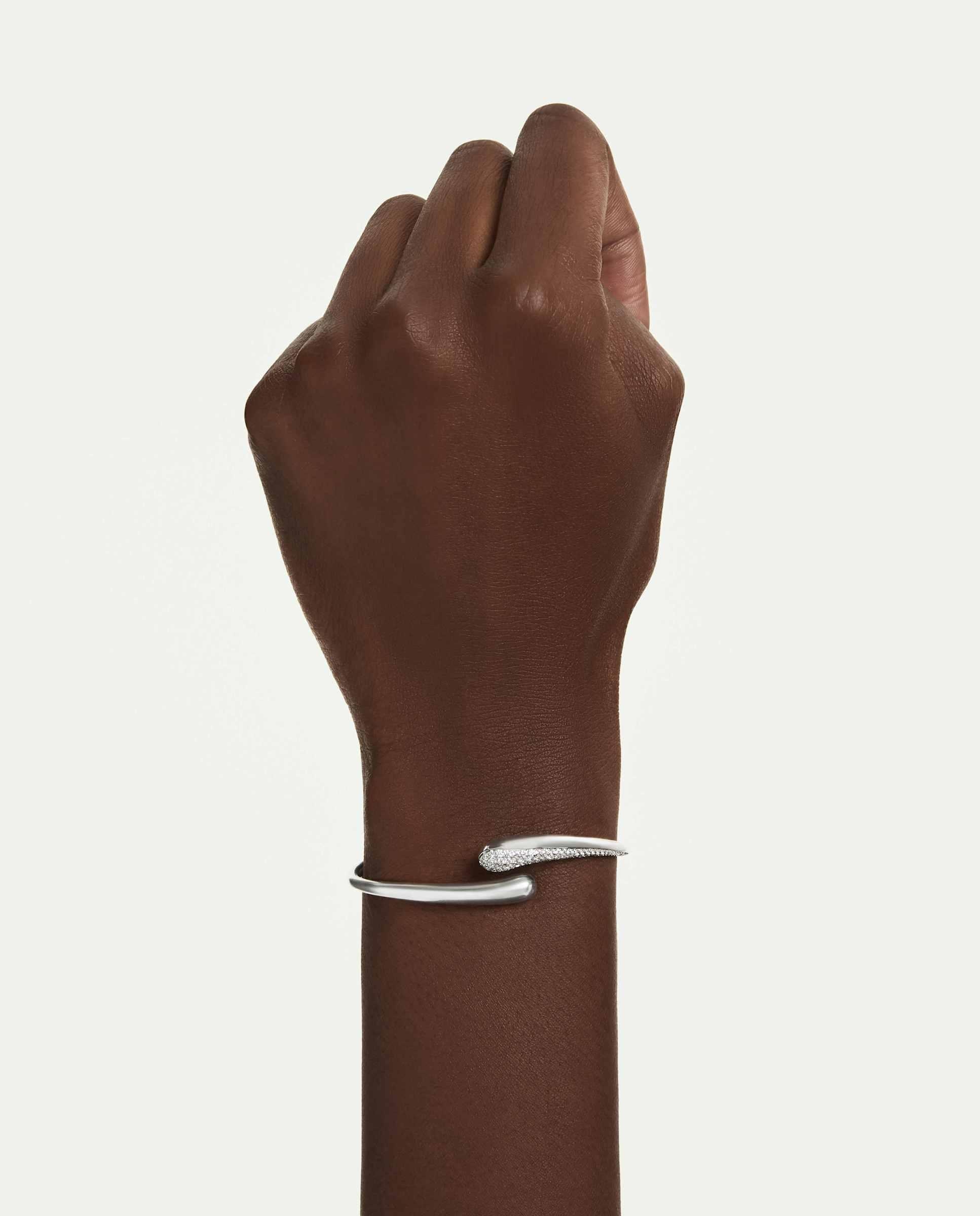Imagen 7 de Brazalete classica entrelazado de plata de ley - Swarovski - Blanco Blanco