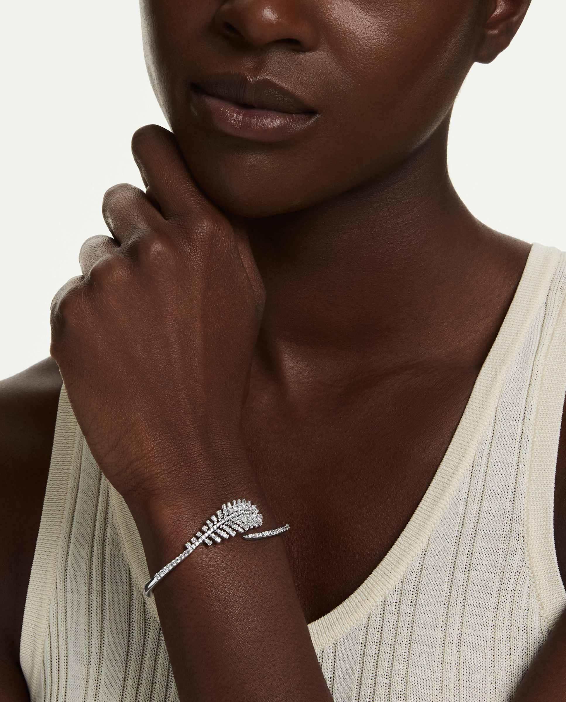 Imagen 5 de Brazalete vienna con forma de pluma y baño de rodio - Swarovski - Blanco Blanco