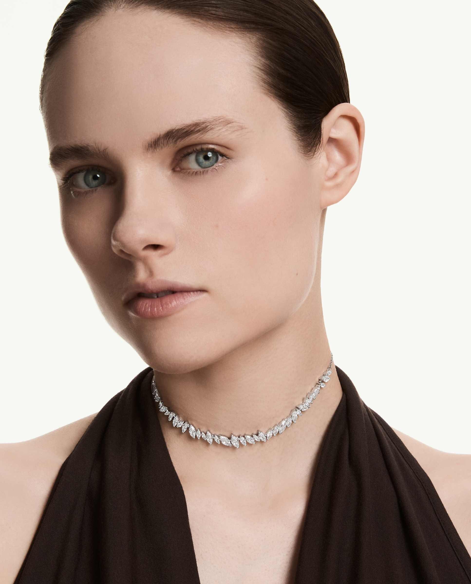 Collar tipo chocker mesmera con cristales y baño de rodio - Swarovski - Blanco Blanco-5