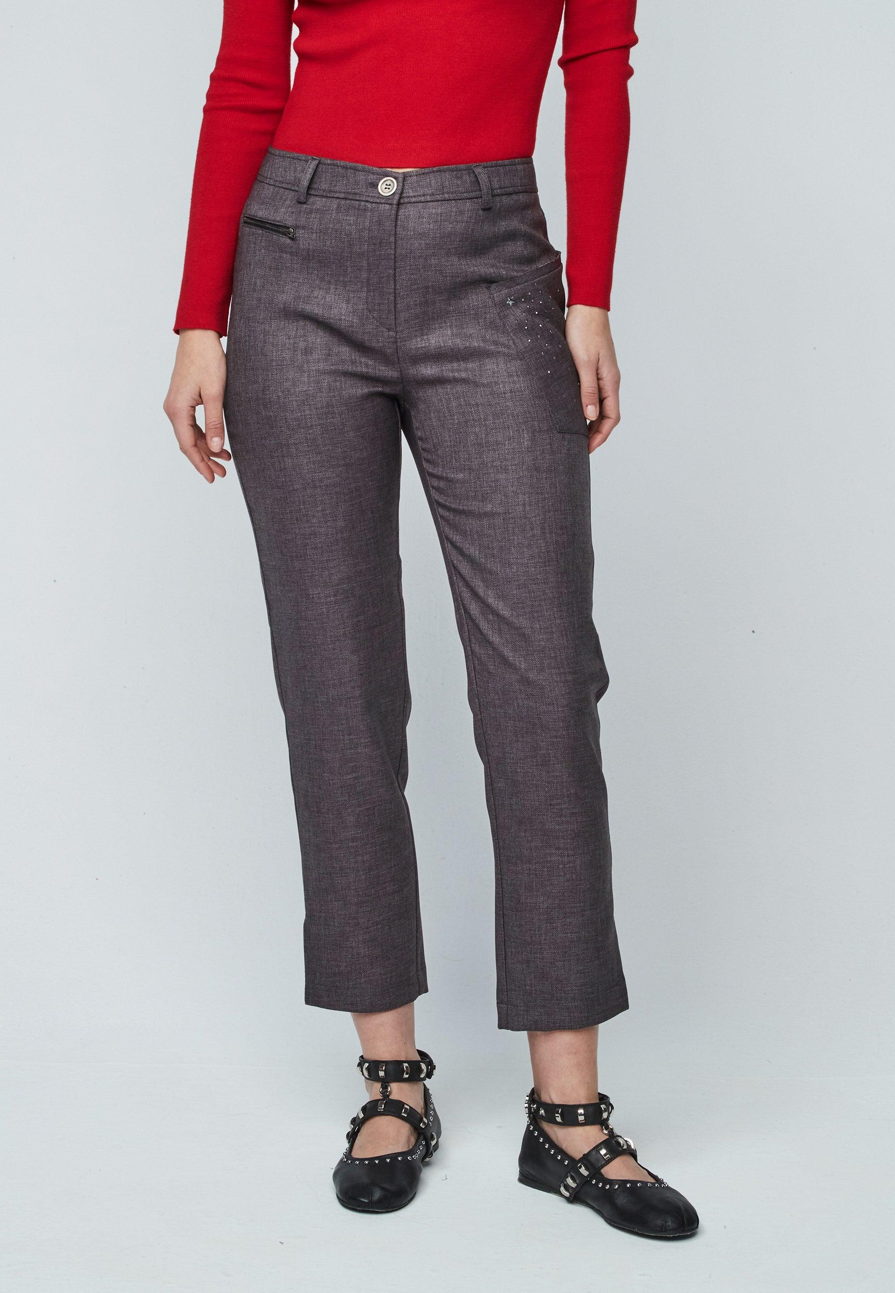 Dolores Promesas - Pantalón recto de mujer con aplicaciones brillantes.