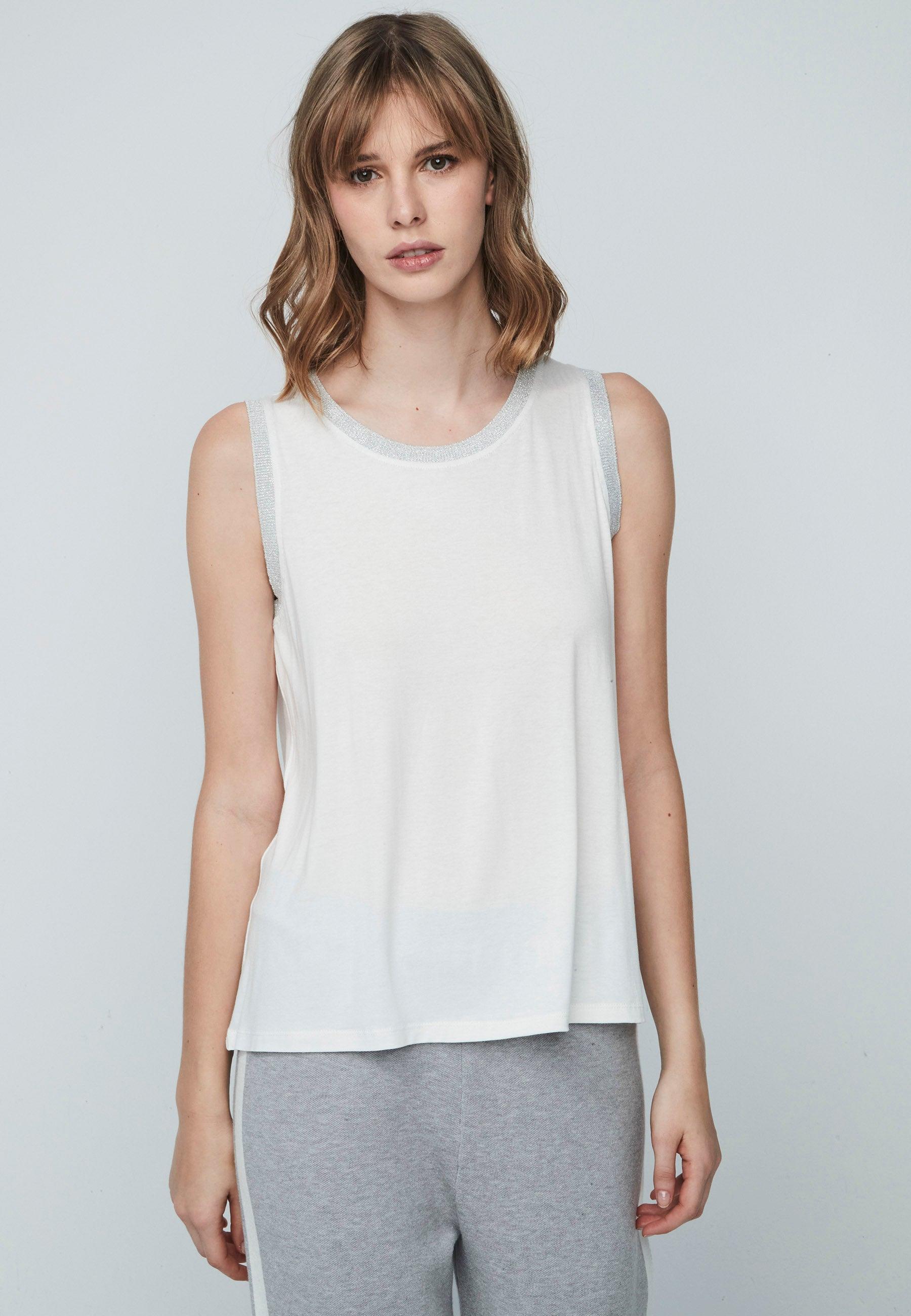 Dolores Promesas - Camiseta de mujer sin mangas con cuello rib metalizado.