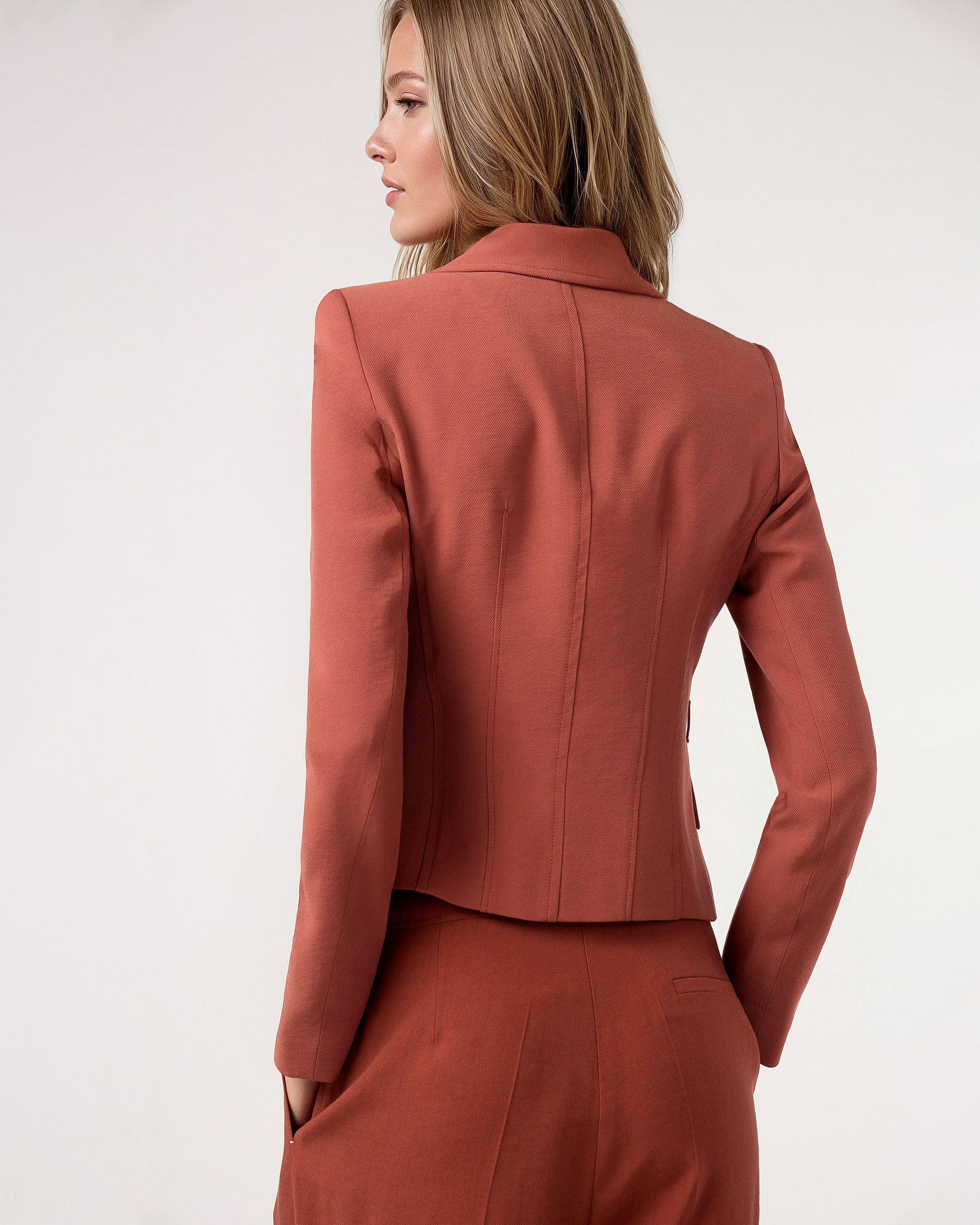 Blazer de mujer estructurada con corte entallado gray - Dolores Promesas - Teja Teja-2