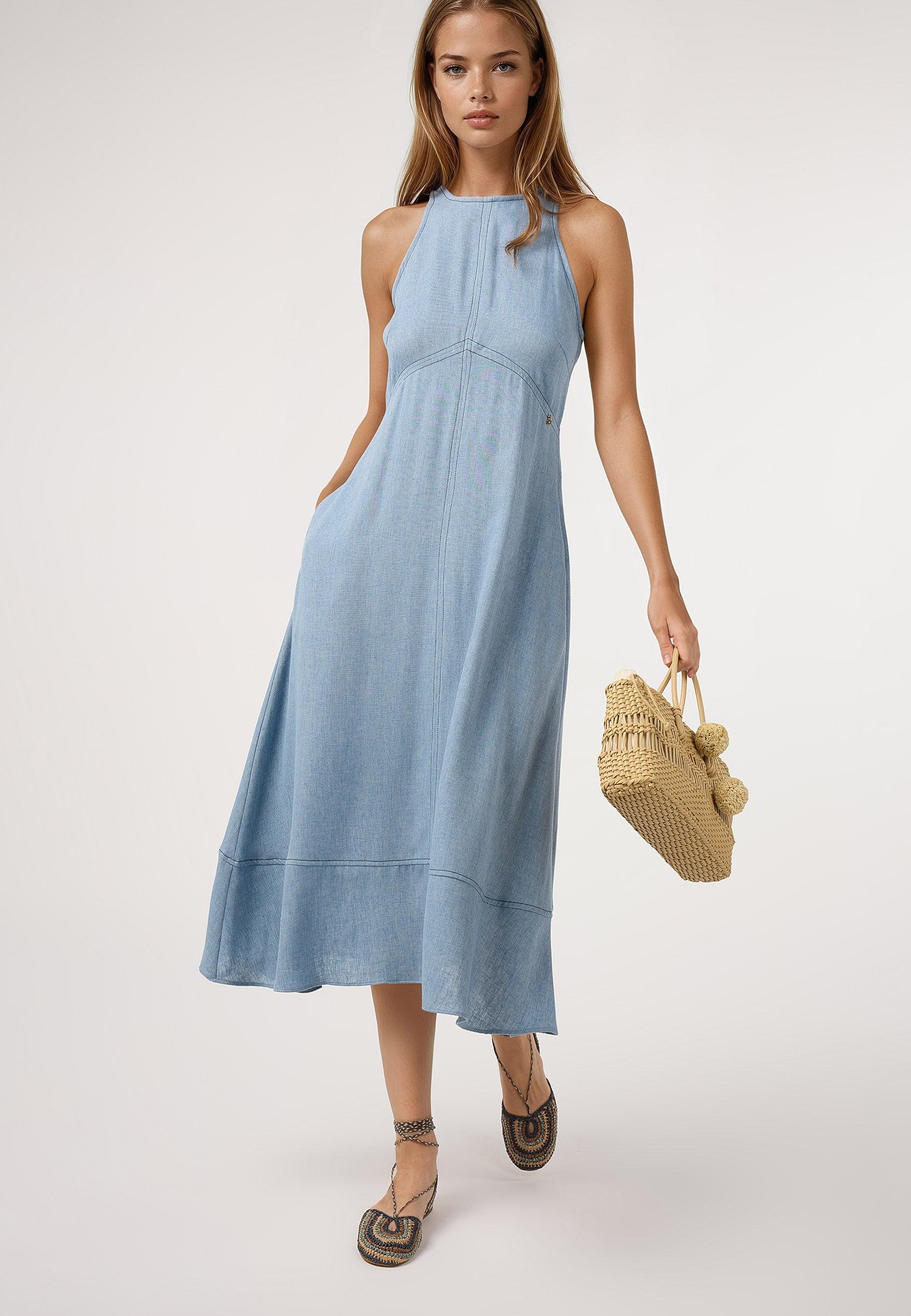 Dolores Promesas - Vestido midi de cuello halter con bolsillos laterales discretos.