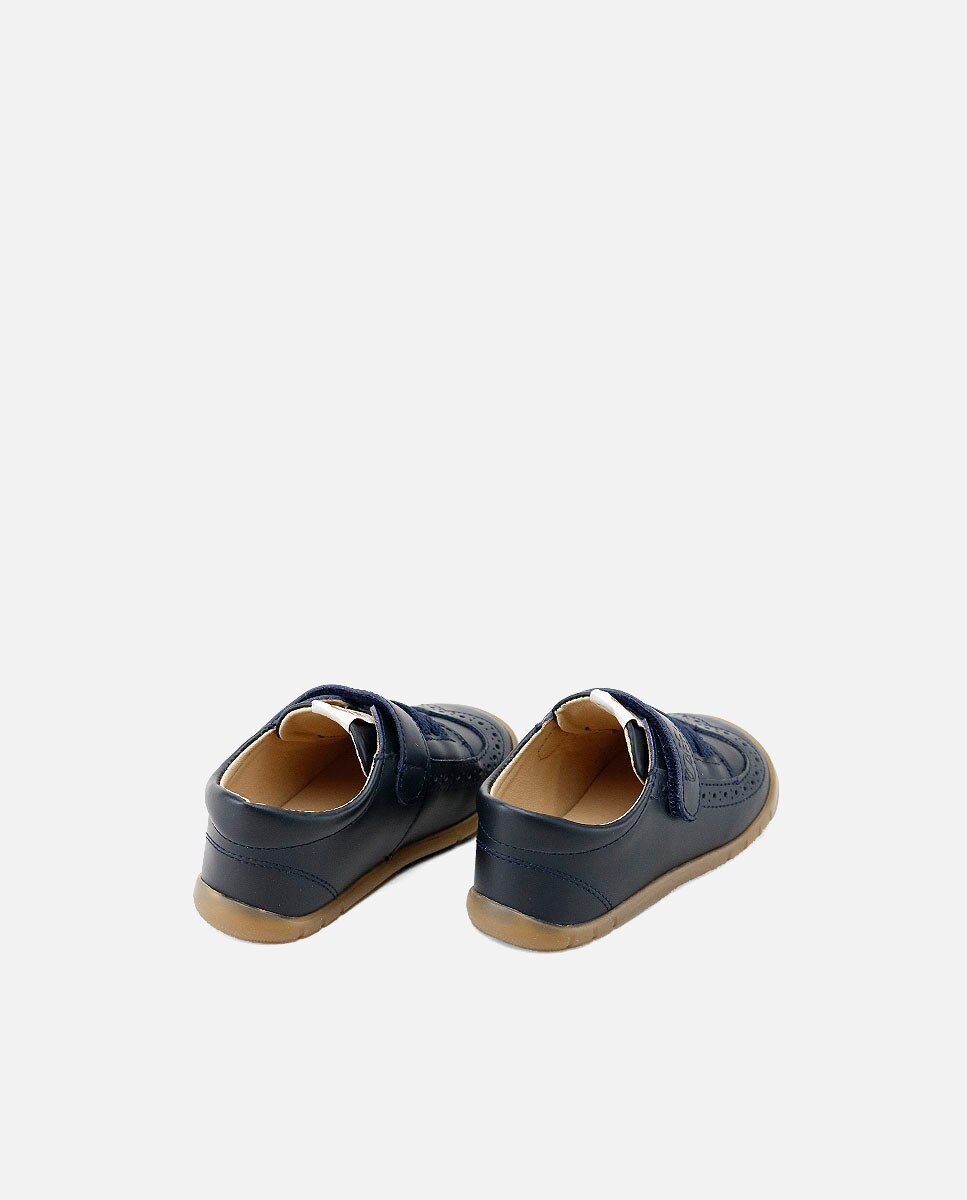Eli 1957 - Zapatillas barefoot de bebé en piel con cierre adherente.