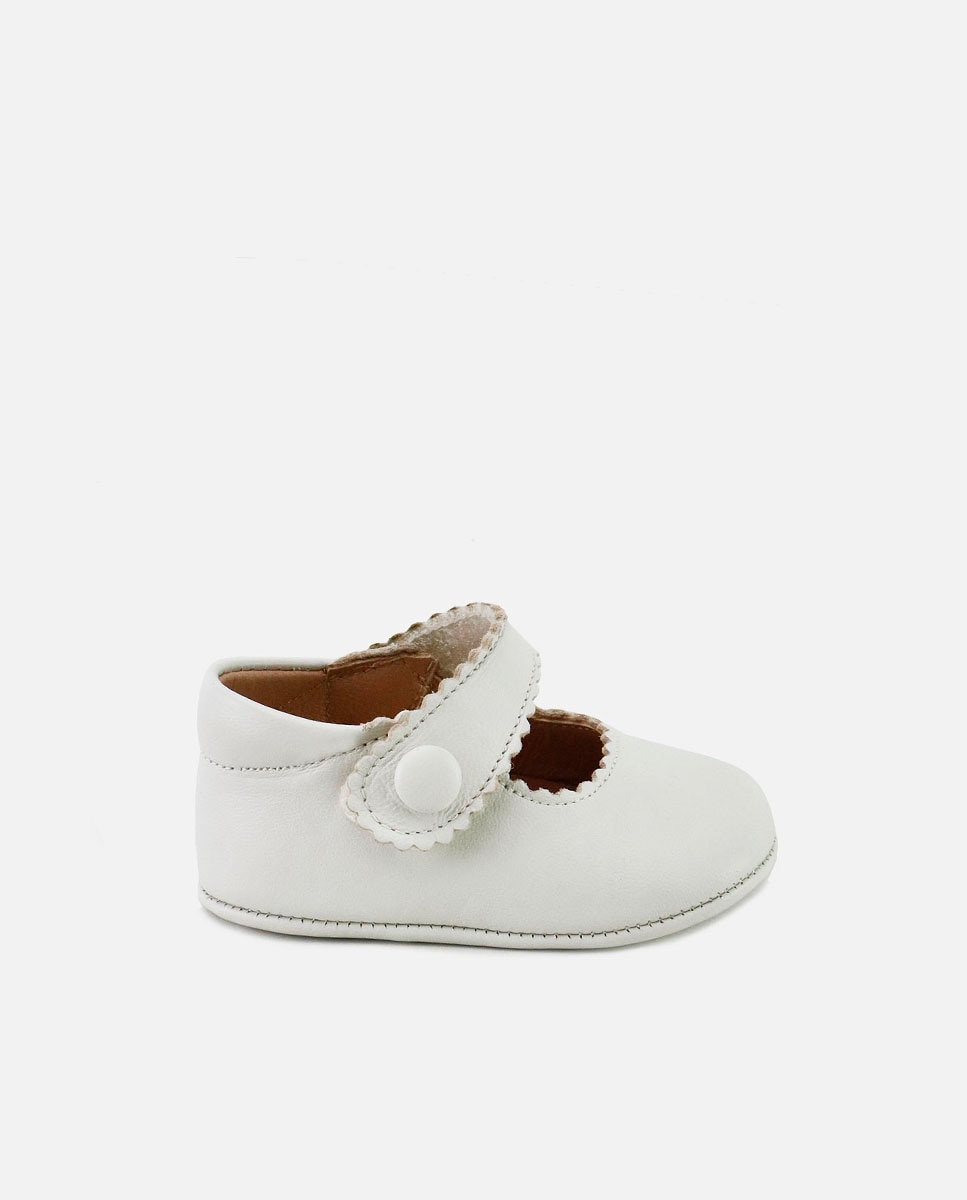 Imagen 0 de Patucos de bebé en piel suave Beige