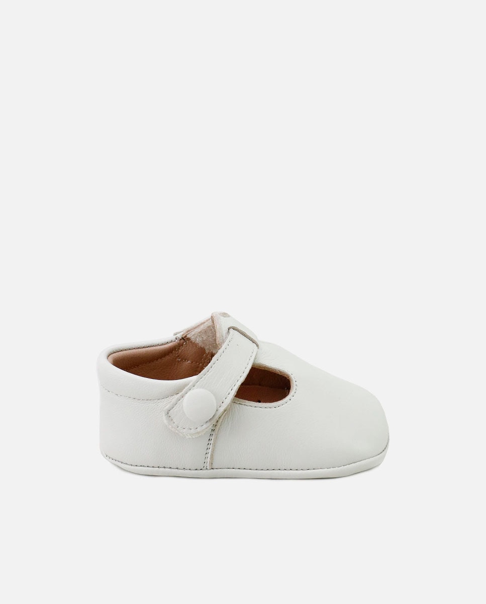 Imagen 0 de Patucos de bebé en piel suave Beige